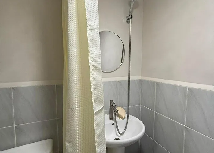 Cozy With Balcony And Pool Near Airport And Beaches Affittacamere 3*
