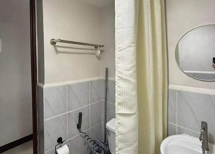 Affittacamere Cozy With Balcony And Pool Near Airport And Beaches Suba Basbas