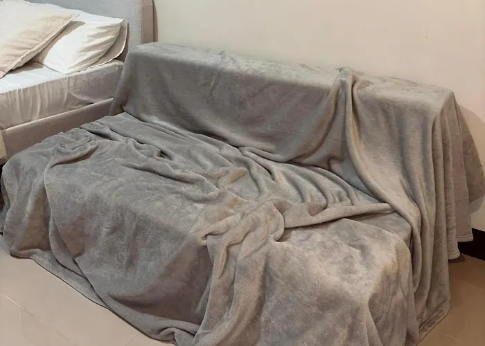 Cozy With Balcony And Pool Near Airport And Beaches Suba Basbas
